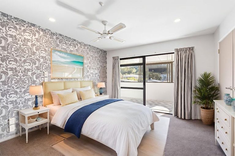 Photo of property in 15e Puriri Avenue, Orewa, 0931