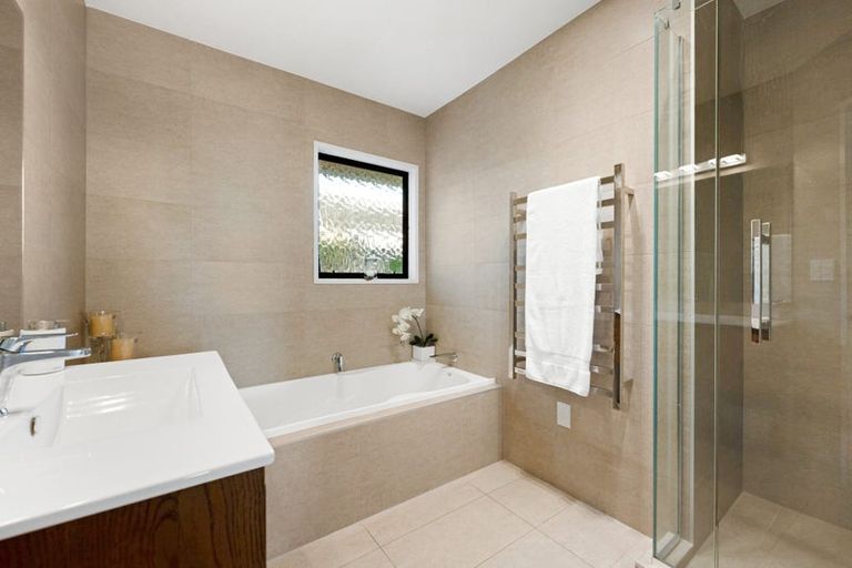 Photo of property in 25 Dallinger Street, St Andrews, Hamilton, 3200