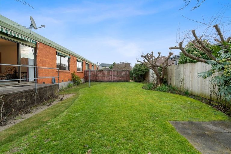Photo of property in 1/49 Aylmer Street, Somerfield, Christchurch, 8024