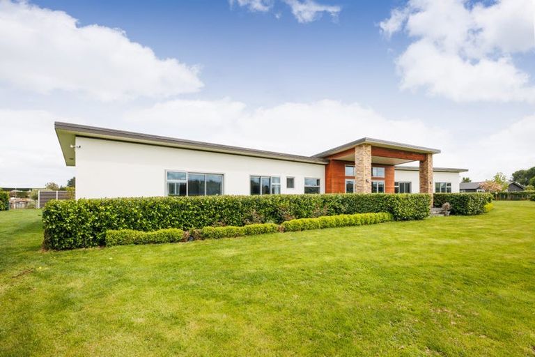 Photo of property in 171 Oroua Road, Kairanga, Palmerston North, 4475