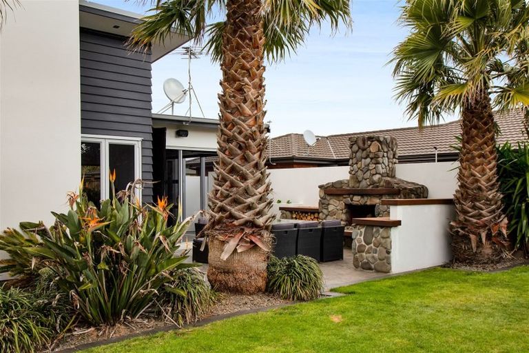 Photo of property in 15 Marlin Terrace, Bell Block, New Plymouth, 4312