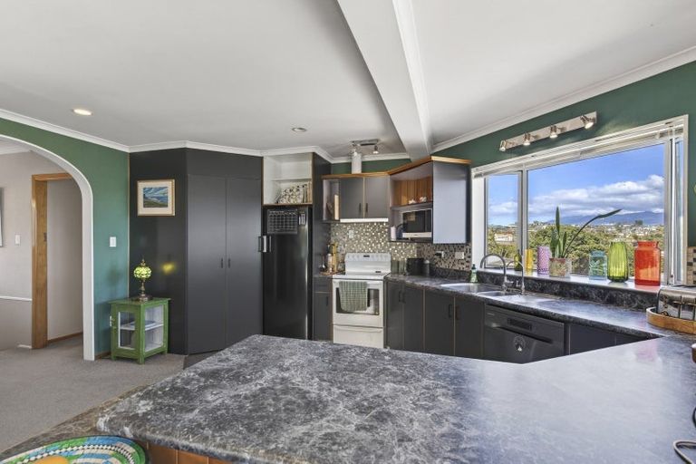 Photo of property in 5 Scott Street, Moturoa, New Plymouth, 4310