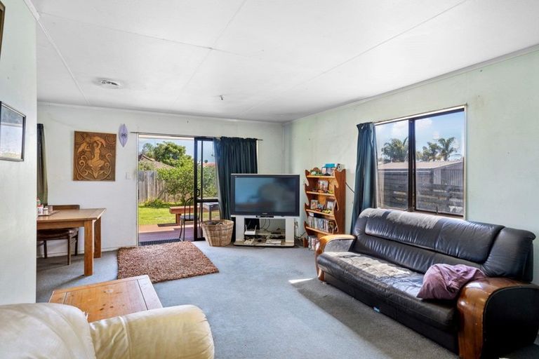 Photo of property in 47b Lyn Grove, Papamoa Beach, Papamoa, 3118