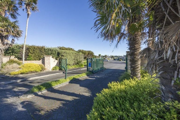 Photo of property in 13/64 Tapu Road, Huapai, Kumeu, 0810
