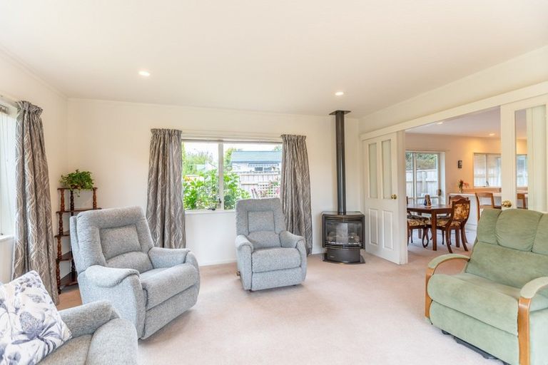 Photo of property in 72 Campbell Avenue, Paraparaumu, 5032