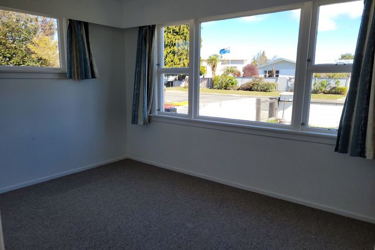 Photo of property in 43 Mackinnon Loop, Te Anau, 9600