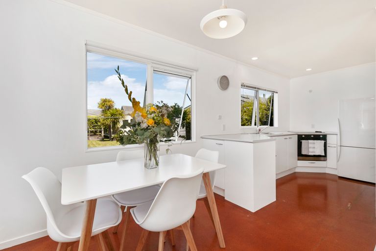 Photo of property in 10 Point Wells Road, Point Wells, Warkworth, 0986