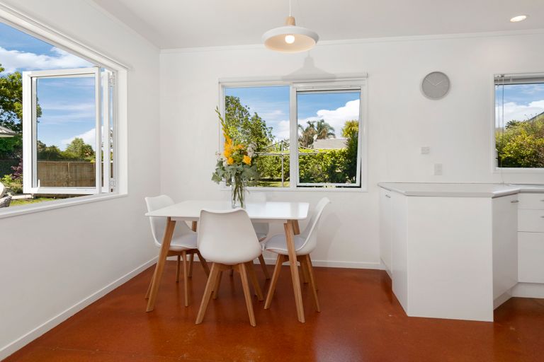 Photo of property in 10 Point Wells Road, Point Wells, Warkworth, 0986