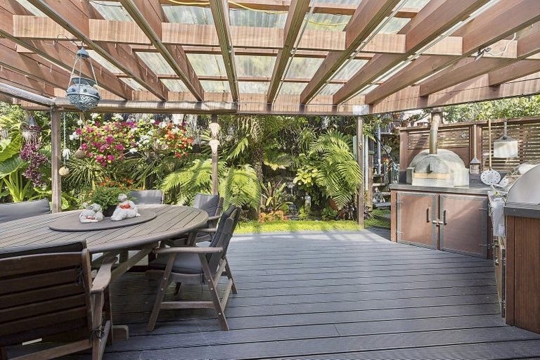 Photo of property in 7 Ocean Parade, Pukerua Bay, 5026