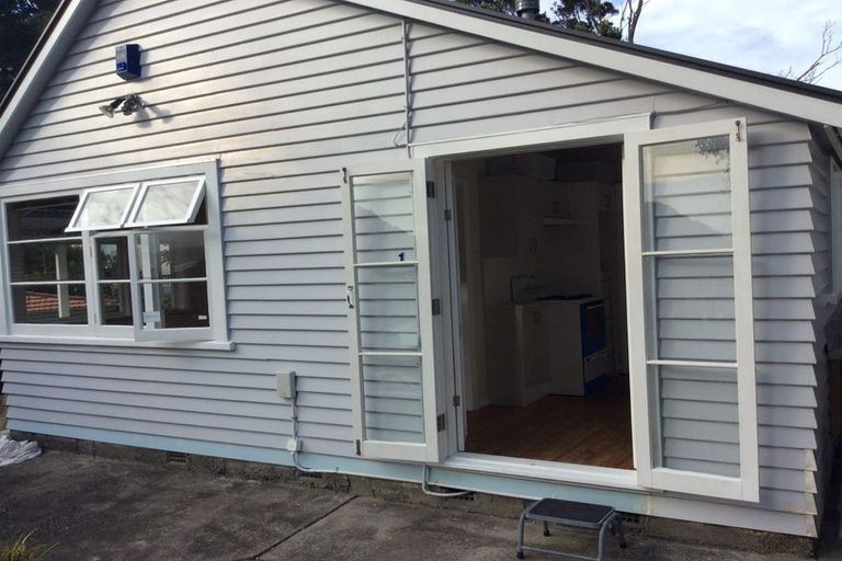 Photo of property in 1 Kilmister Avenue, Thorndon, Wellington, 6011