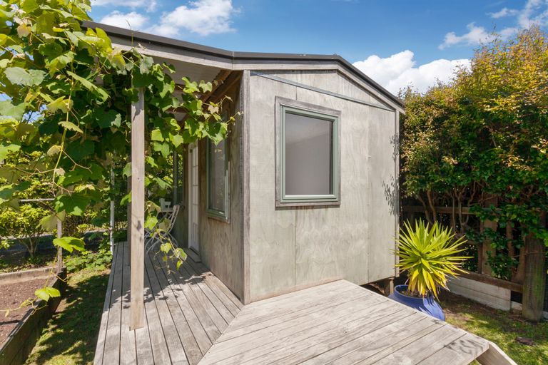 Photo of property in 10 Point Wells Road, Point Wells, Warkworth, 0986