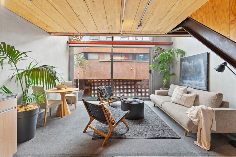 Photo of property in Tattoo Apartments, 2/42 Abel Smith Street, Te Aro, Wellington, 6011