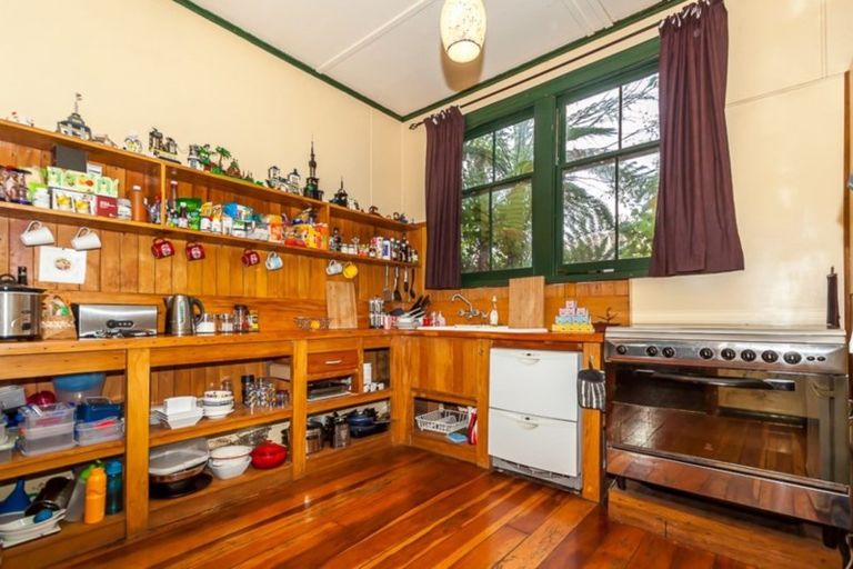 Photo of property in 356 College Street, West End, Palmerston North, 4410