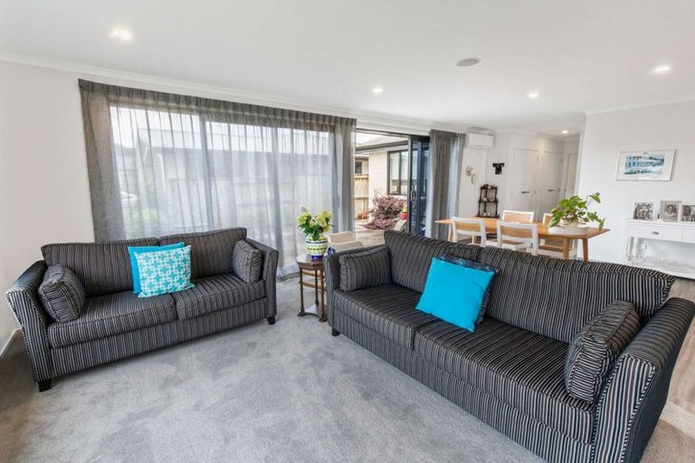 Photo of property in 2 Paiawa Way, Pyes Pa, Tauranga, 3110