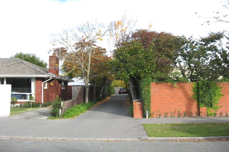 Photo of property in 11 Wadeley Road, Ilam, Christchurch, 8041