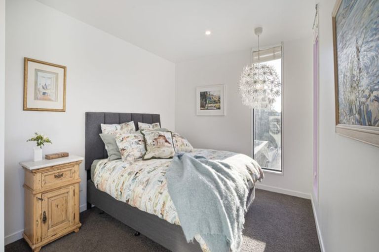 Photo of property in 11 Girvan Street, Fendalton, Christchurch, 8041