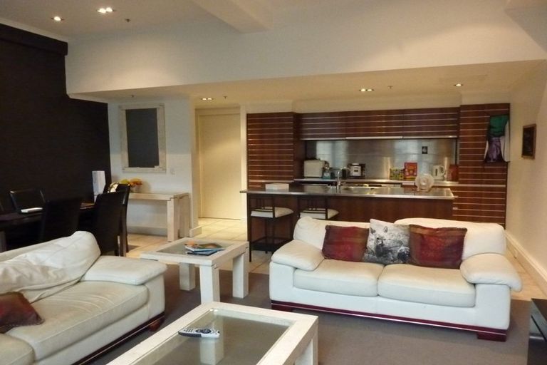 Photo of property in Augusta Apartments, 10/254 Willis Street, Te Aro, Wellington, 6011