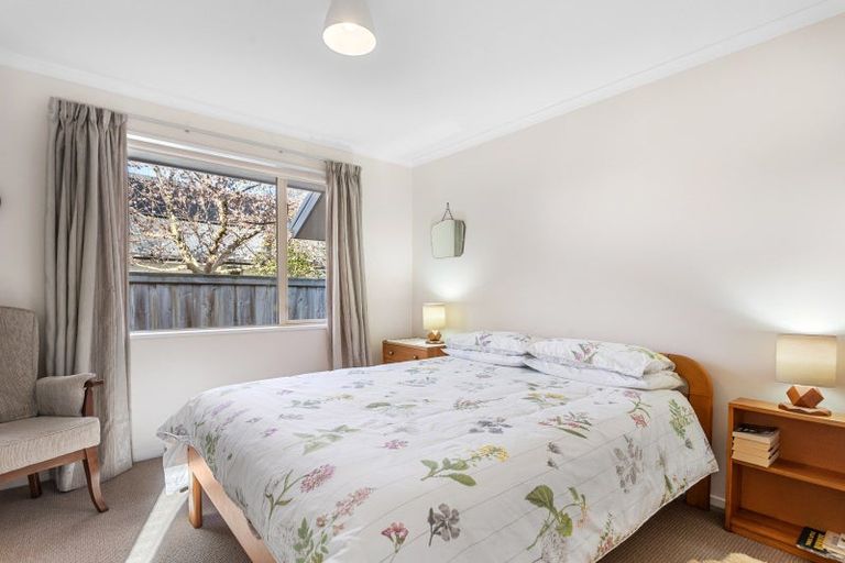 Photo of property in 17 Holly Place, Rangiora, 7400