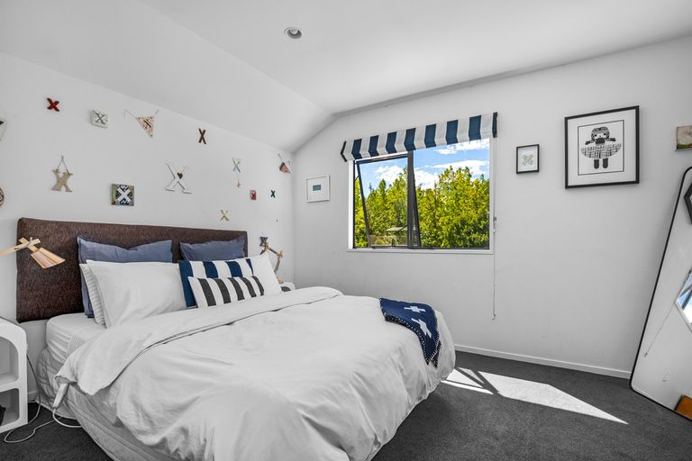 Photo of property in 9 Spruce Close, Alexandra, 9320