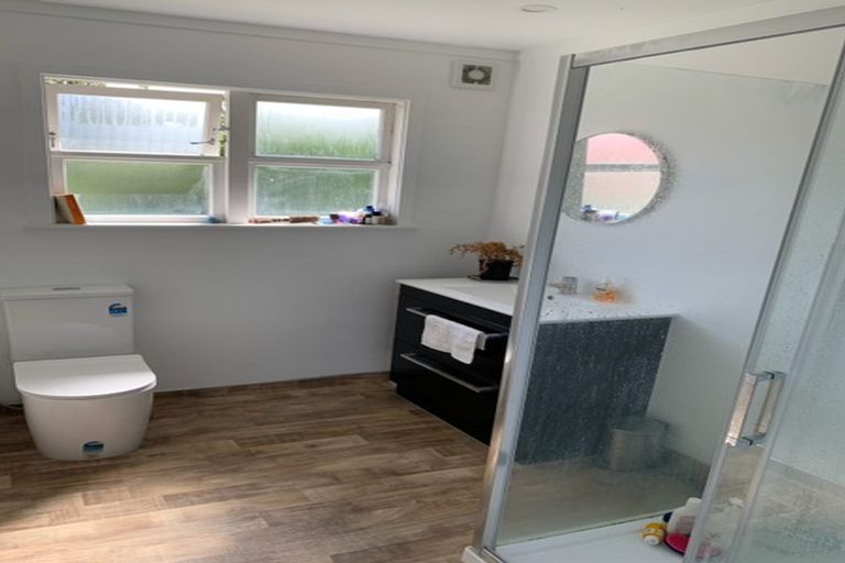 Photo of property in 2/29 Priscilla Crescent, Kingston, Wellington, 6021