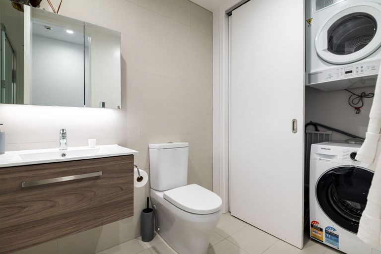 Photo of property in 205/8 Waikumete Road, Glen Eden, Auckland, 0602