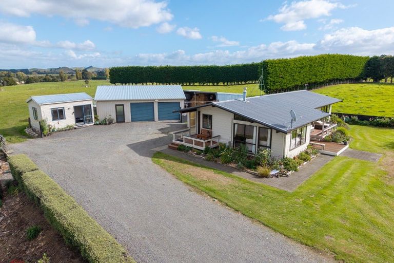Photo of property in 47 Cowper Side Road, Dannevirke, 4976