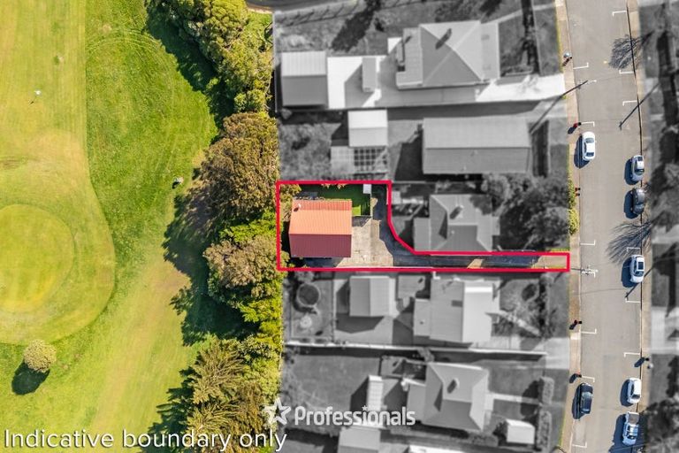 Photo of property in 22 Elizabeth Street, Moera, Lower Hutt, 5010