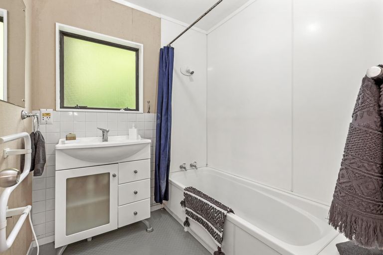 Photo of property in 3b Lily Street, Raglan, 3225