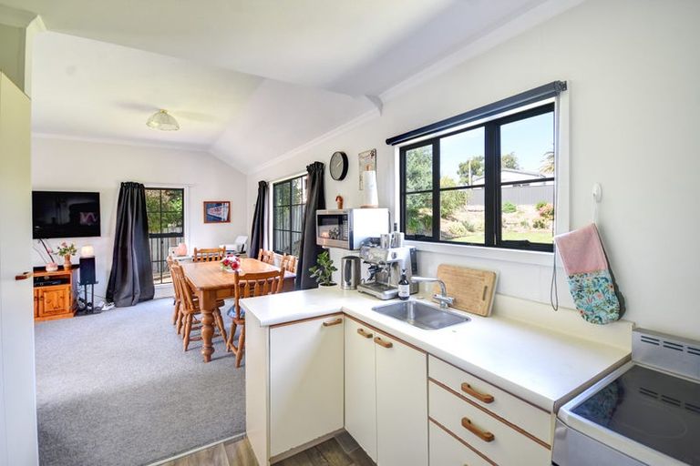 Photo of property in 9 Lynas Street, Outram, 9019