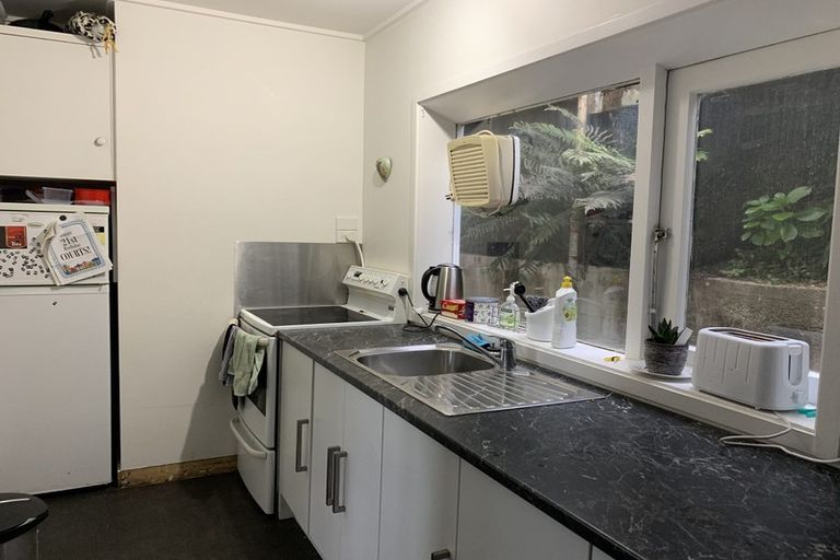 Photo of property in 11b Highbury Road, Highbury, Wellington, 6012