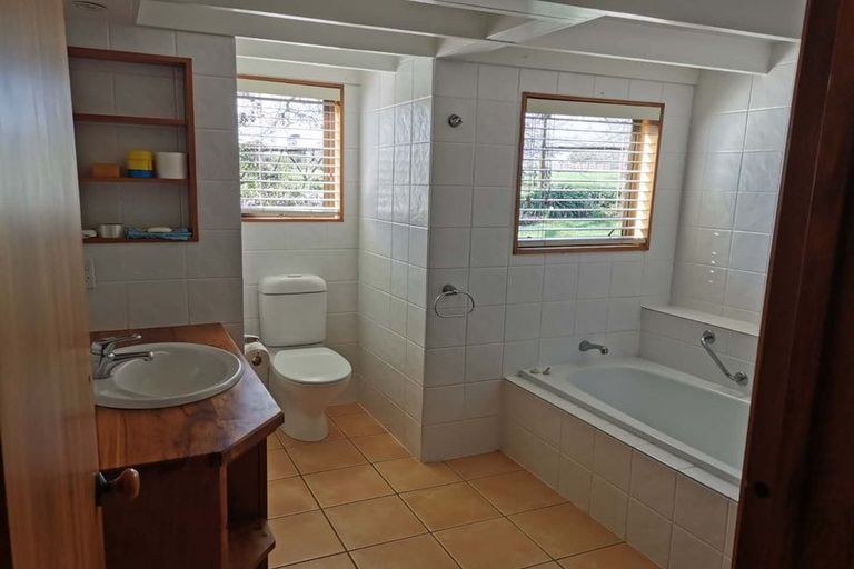 Photo of property in 156 Oira Road, Karaka, Drury, 2578