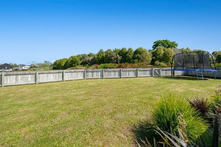 Photo of property in 3 Magnolia Lane, Kaukapakapa, Helensville, 0875