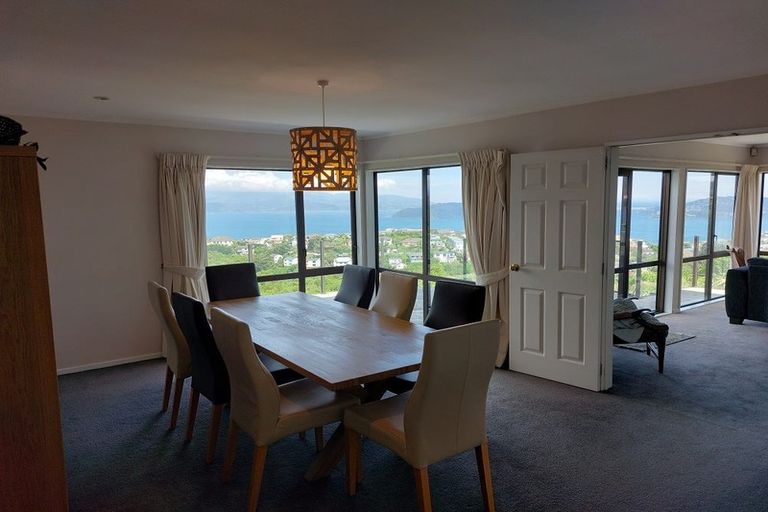 Photo of property in 42 Gurkha Crescent, Khandallah, Wellington, 6035