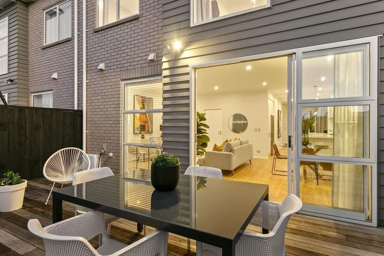 Photo of property in 10 Skylark Road, Hobsonville, Auckland, 0616