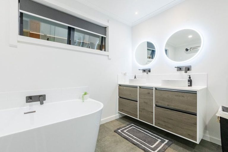 Photo of property in 11 Tom Parker Avenue, Marewa, Napier, 4110