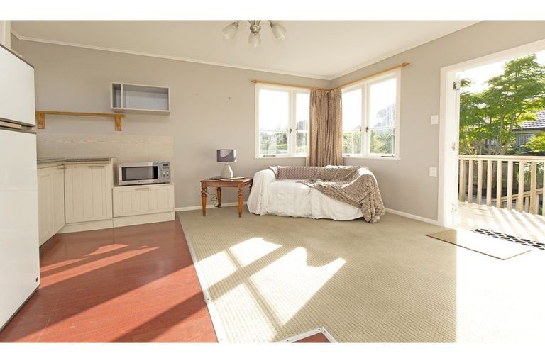 Photo of property in 25 Brandon Road, Manly, Whangaparaoa, 0930