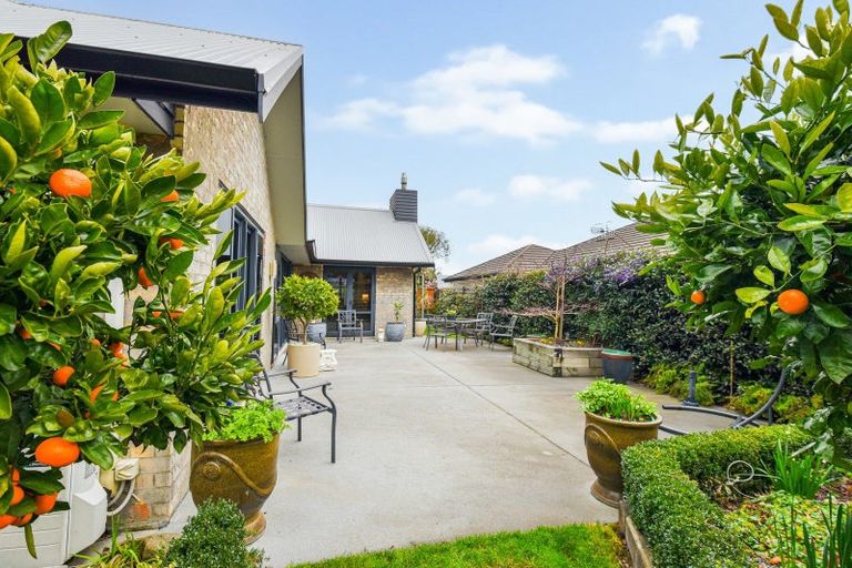 Photo of property in 23 Stonebridge Park Drive, Holdens Bay, Rotorua, 3010