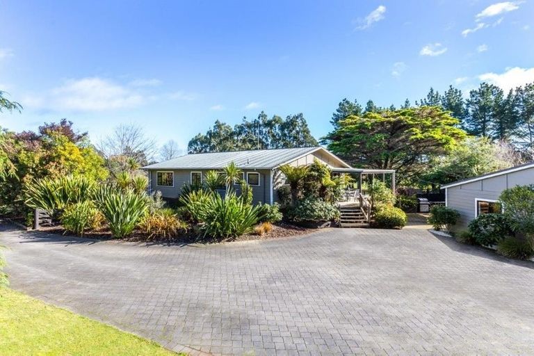 Photo of property in 233 Caroline Drive, Maunganamu, Taupo, 3379