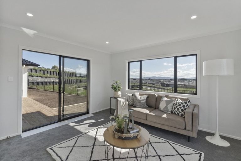 Photo of property in 24 Drower Glen, Flagstaff, Hamilton, 3210