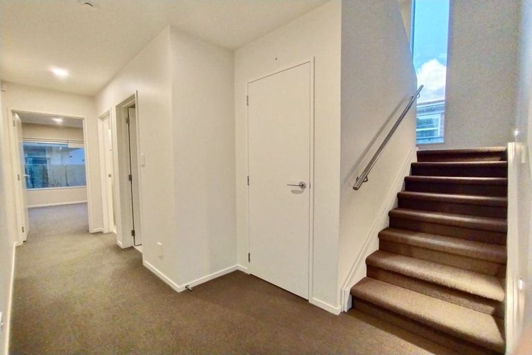 Photo of property in 10a Waterloo Road, Milford, Auckland, 0620