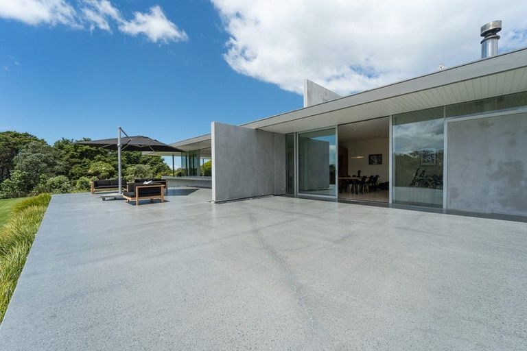 Photo of property in 657 Pukapuka Road, Pohuehue, Warkworth, 0983