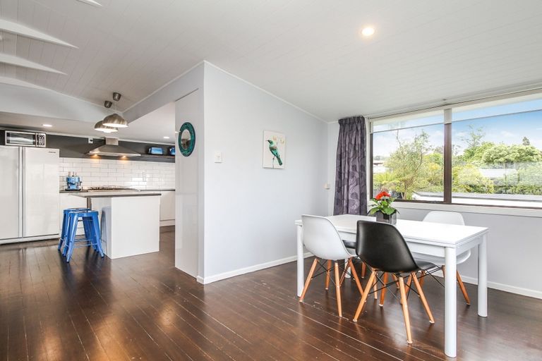 Photo of property in 44 Hartley Terrace, Massey, Auckland, 0614