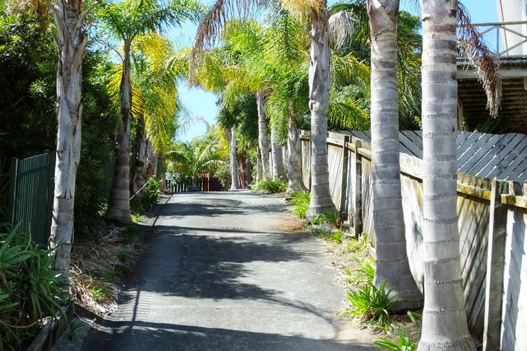 Photo of property in 20 Gerontius Lane, Snells Beach, 0920