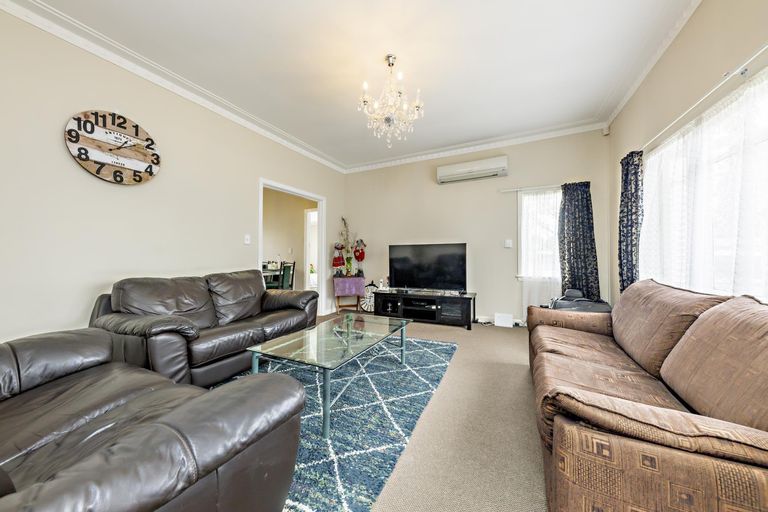 Photo of property in 12 Ballance Avenue, Papatoetoe, Auckland, 2104