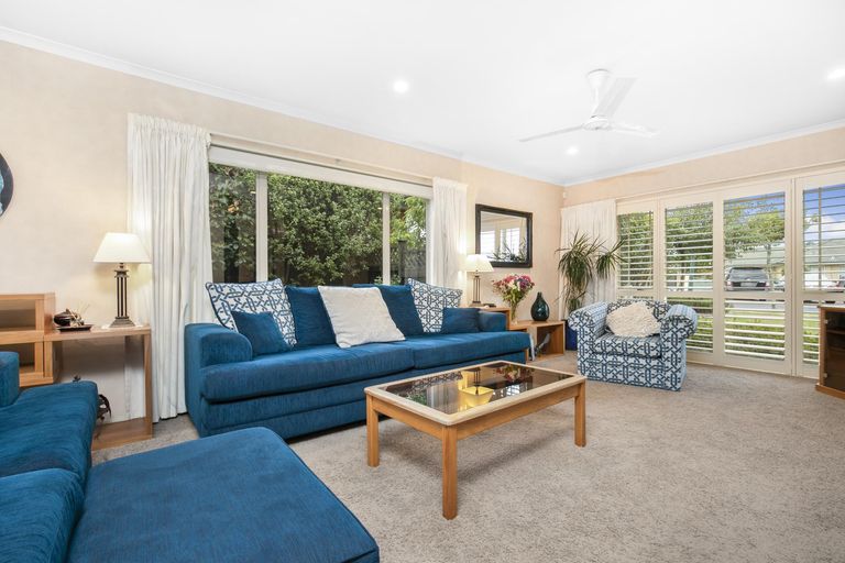 Photo of property in 8 Rushbury Place, Randwick Park, Auckland, 2105
