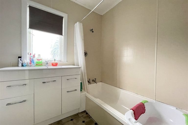 Photo of property in 15 Karaka Road, Otorohanga, 3900