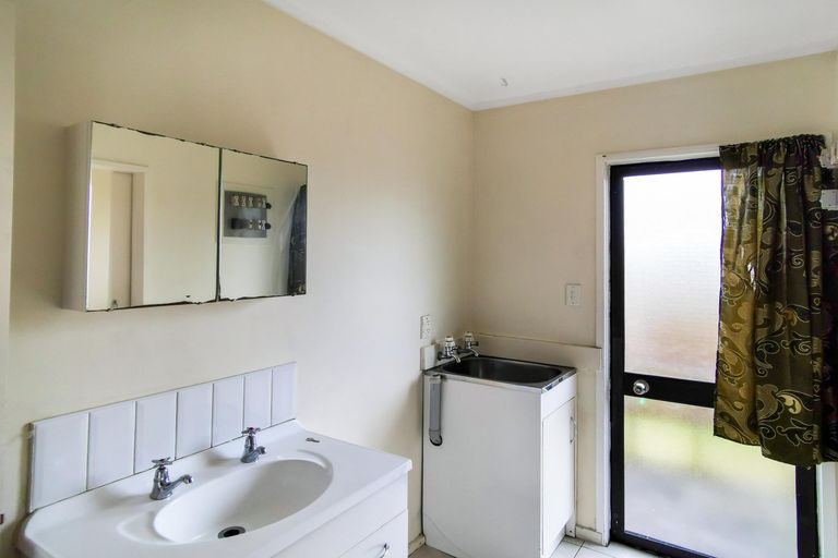 Photo of property in 2/48 Coxhead Road, Manurewa, Auckland, 2102