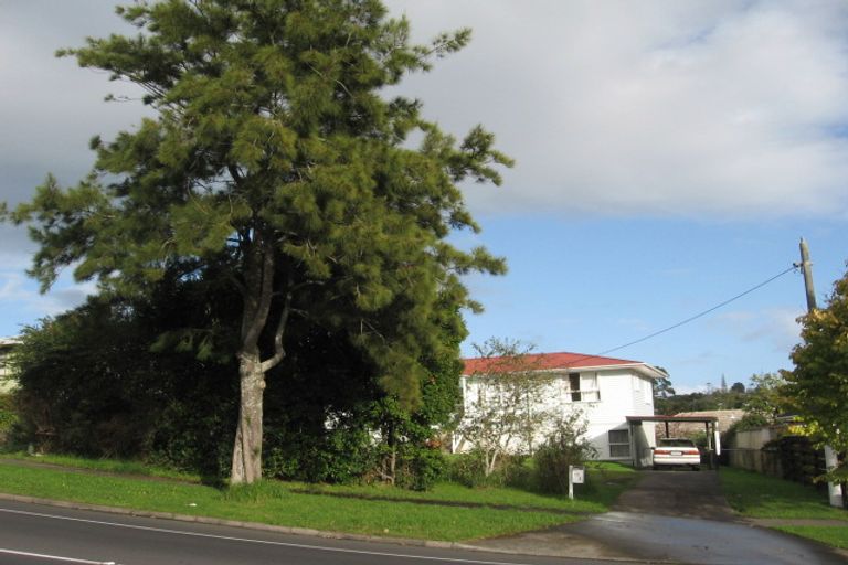 Photo of property in 55 Gossamer Drive, Pakuranga Heights, Auckland, 2010