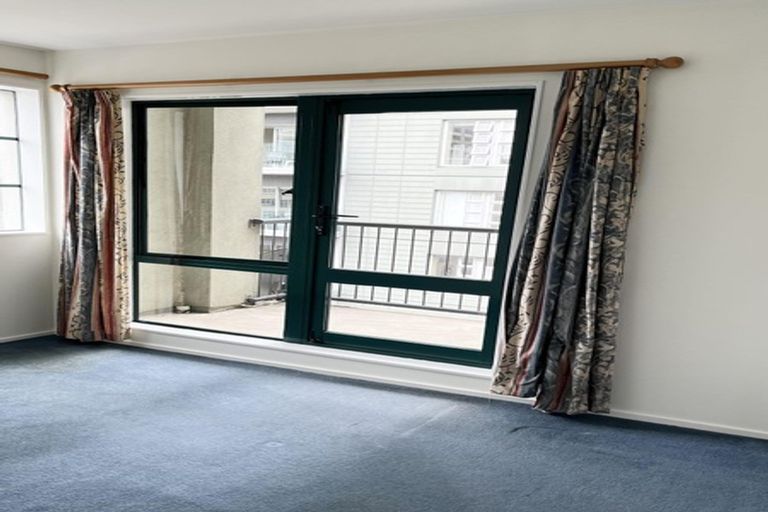Photo of property in Courtenay Apartments, 603/120 Courtenay Place, Te Aro, Wellington, 6011