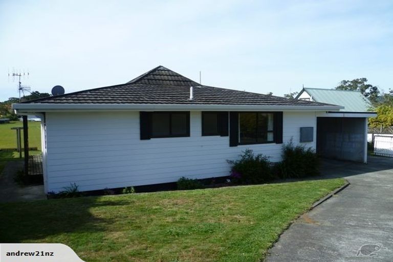 Photo of property in 11a Latitude Close, Whitby, Porirua, 5024
